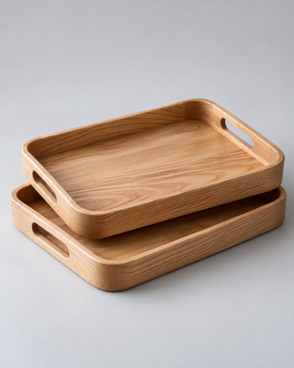 Pair of shallow solid ash trays